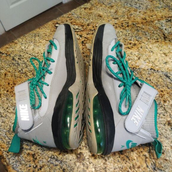Size 10.5 Nike Air Max Ndestrukt Shake Evolve Gray Green 2012 Basketball Running - Picture 9 of 12